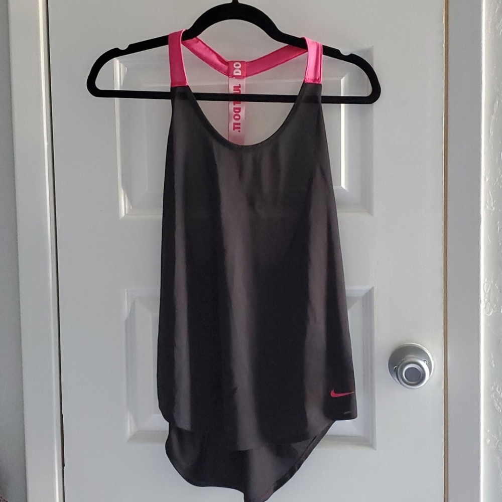 Nike tank